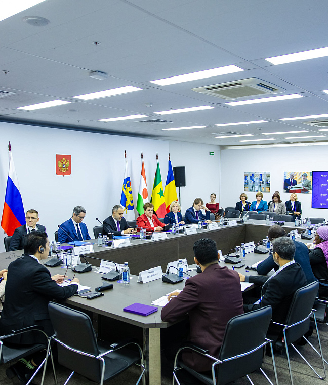 В Сириусе стартовала программа обучения зарубежных ВОА «Повышение качества внешнего государственного аудита»